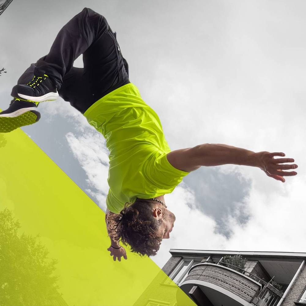 E-BOUNCE BY EMMA - MOVE SAFE. STAY SHARP.